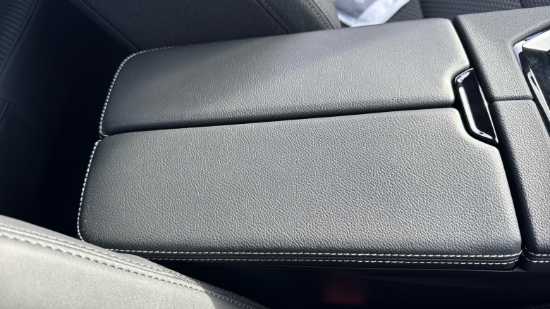 Renault Austral E-Tech Full Hybrid Iconic Esprit Alpine 5dr Auto Hybrid Estate